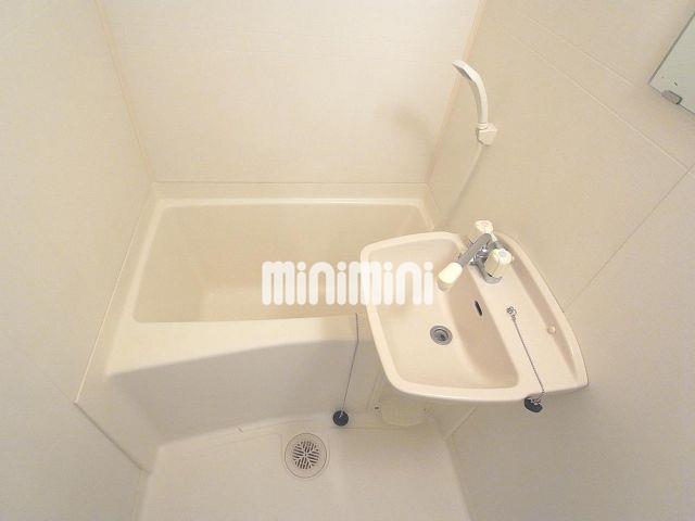 バス・シャワールーム　ゆったりリラックスできる空間です。