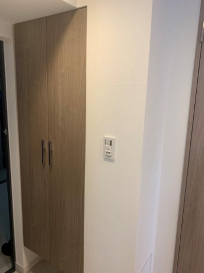 玄関　※別部屋の写真です