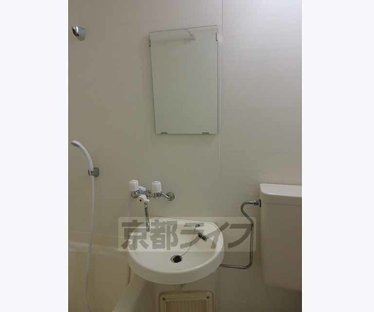 洗面設備　鏡つき・