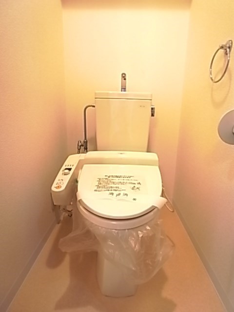 トイレ　コンパクトで使いやすいトイレです