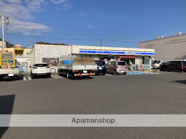 コンビニ　ローソン各務原鵜沼西町店（コンビニ）まで317m