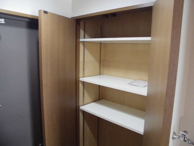 収納　シューズボックス