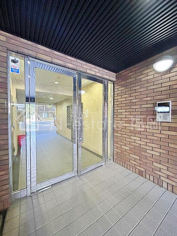 エントランス　★オートロック完備でセキュリティ対策バッチリ！！★