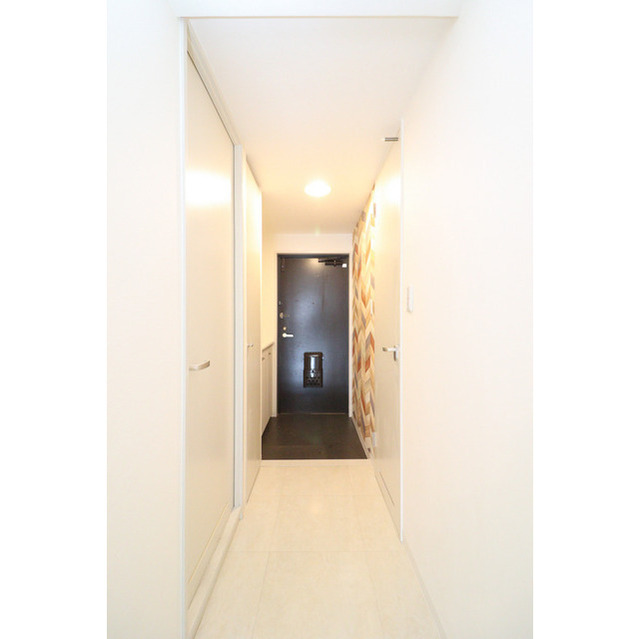 玄関　収納もある玄関です