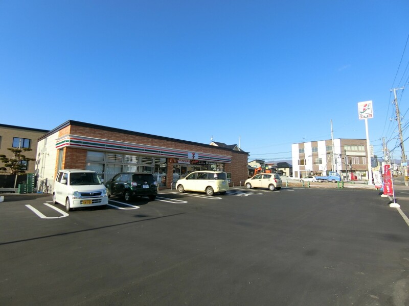 コンビニ　セブンイレブン函館赤川通り店（コンビニ）まで229m