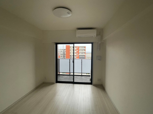 居室・リビング　※写真は同タイプ別室のものです。