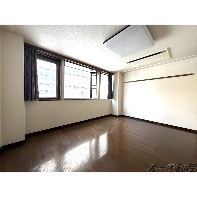 建物外観　洋室