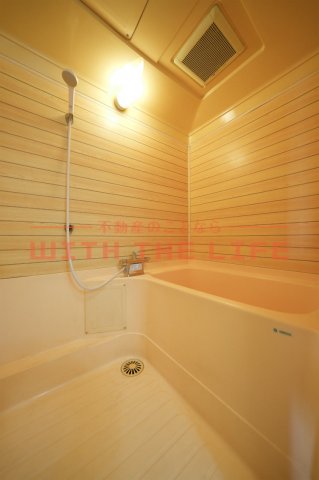 バス・シャワールーム　お風呂で日々の疲れを落としましょう