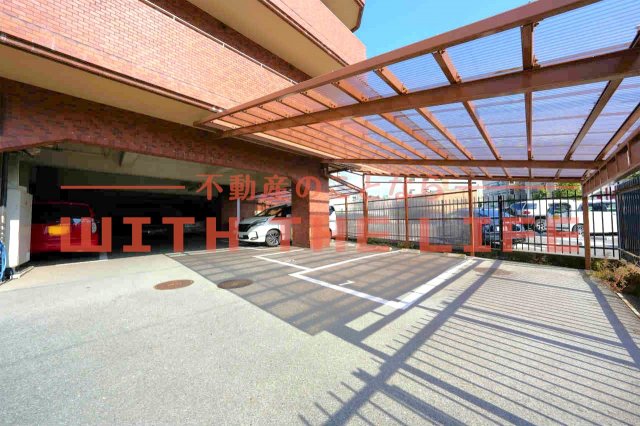 駐車場　駐車場に車を止められます