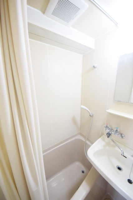 バス・シャワールーム　～いい湯だなっ～