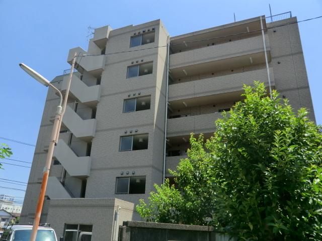 建物外観　鉄筋コンクリートマンション