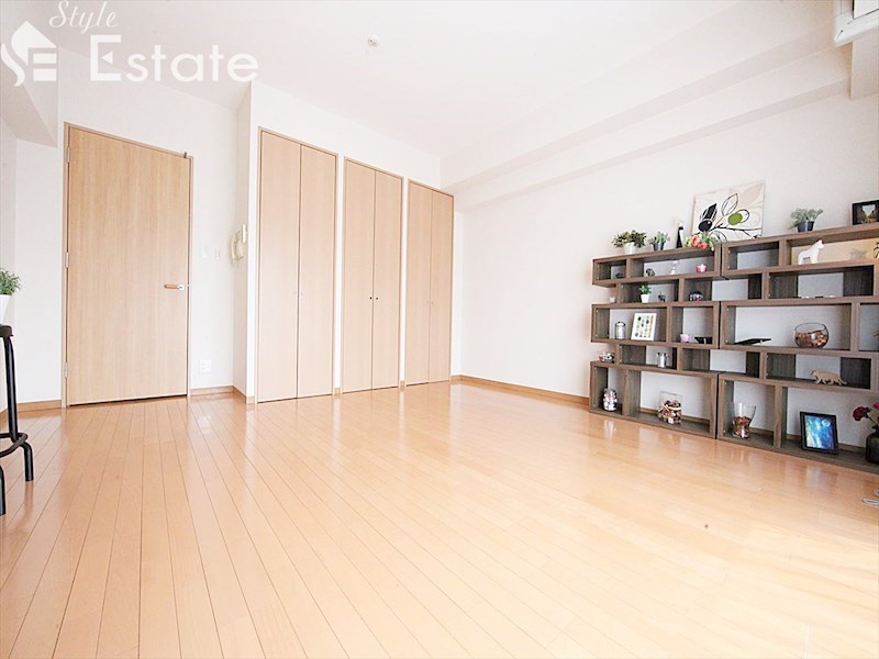 居室・リビング　内装