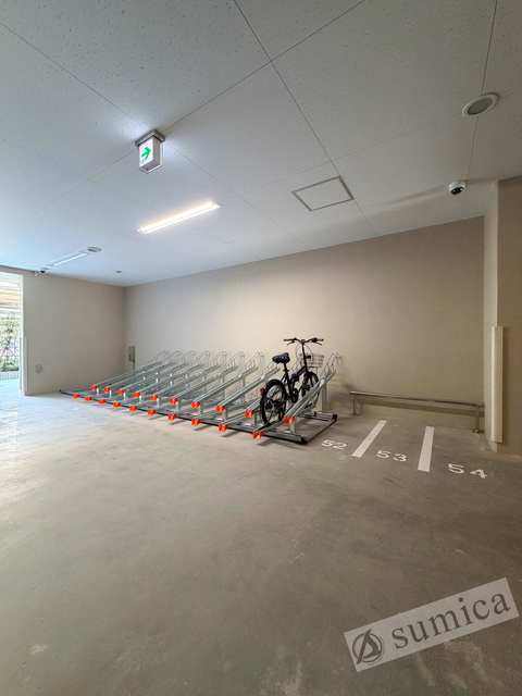 その他共有部分　屋根付き駐輪場が嬉しいです♪♪