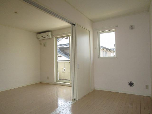 居室・リビング　参考写真（203号室）