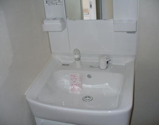 洗面設備　101号室
