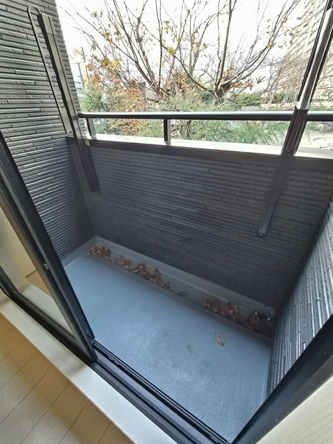 バルコニー　★バルコニーで洗濯物が干せます★