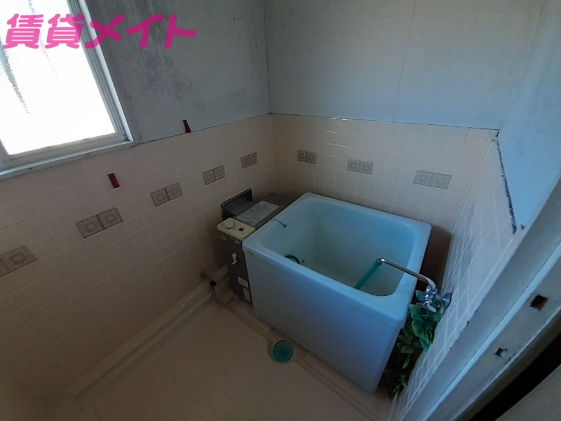 バス・シャワールーム　別部屋参考写真です