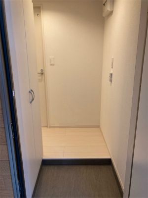 玄関　セピアパレス　荒川区東日暮里6