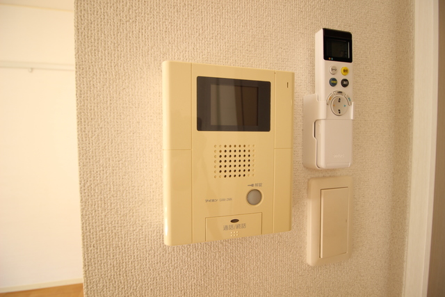セキュリティ　ＴＶモニター付インターホンがあるので訪問者が一目でわかります