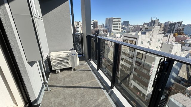 バルコニー　広々とした洗濯物も干せるバルコニーです