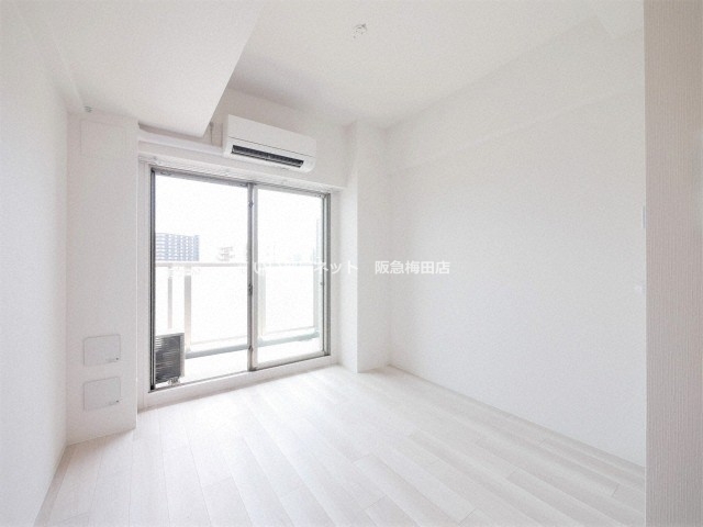 居室・リビング　※反転タイプになります。