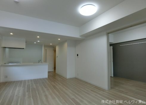 居室・リビング　※別部屋写真