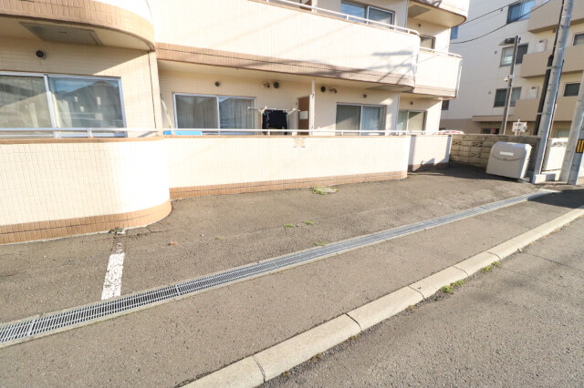 駐車場　駐車場スペース♪