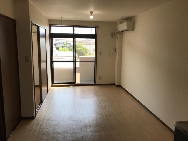 居室・リビング　リビング