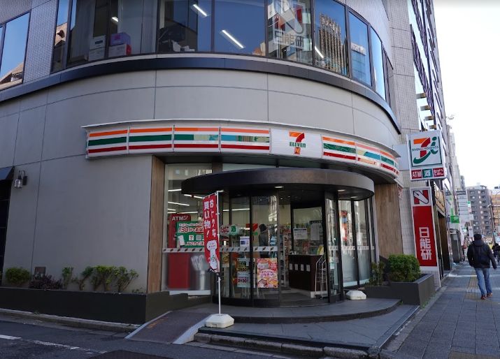 コンビニ　セブンイレブン台東柳橋1丁目店（コンビニ）まで217m