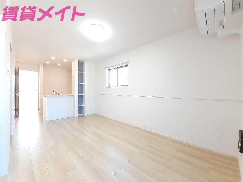 居室・リビング　同型参考写真です