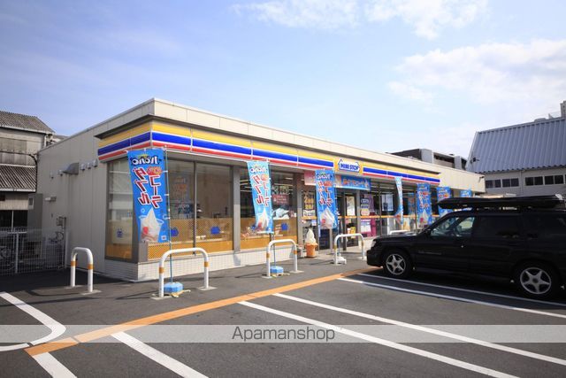 コンビニ　ミニストップ（コンビニ）まで437m
