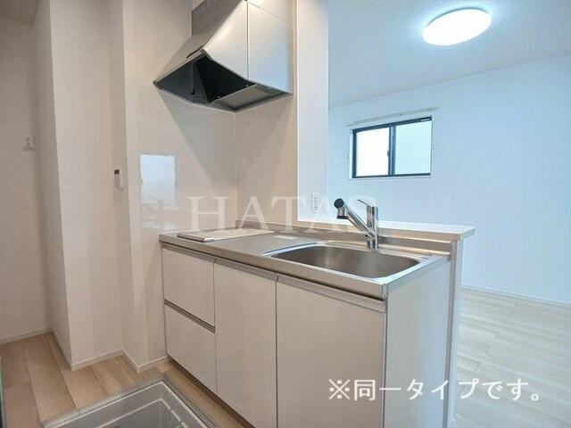 キッチン　同型タイプの写真です