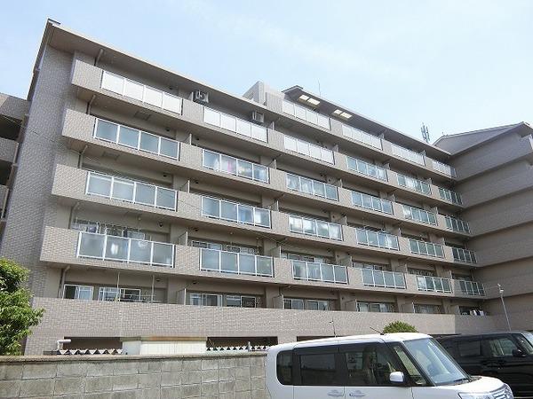 建物外観　エレベーターあり！