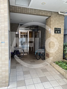 エントランス　コンフォート谷町　エントランス