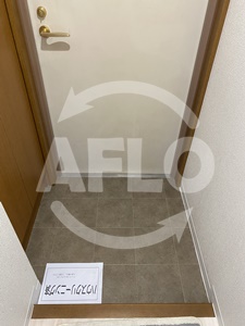 玄関　コンフォート谷町　玄関