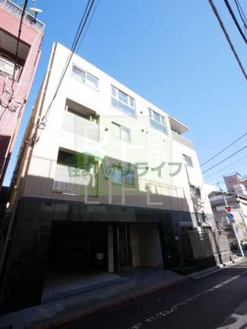 建物外観　レゴキューブ