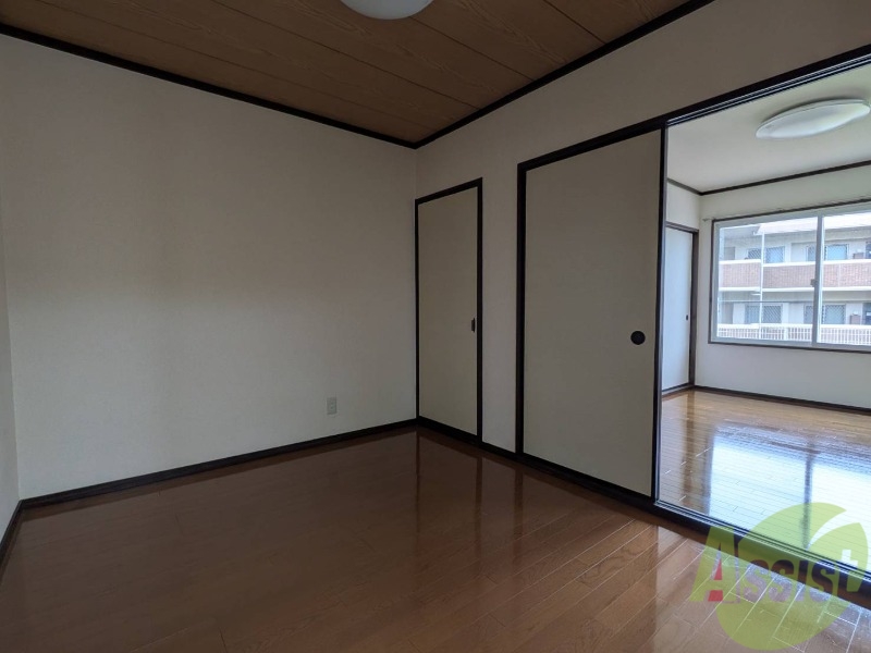 その他部屋・スペース　各お部屋に収納があるのはぴポイントですね。