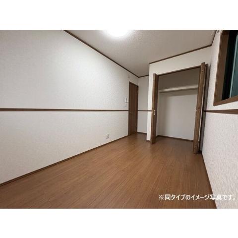 居室・リビング　寝室