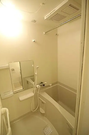 バス・シャワールーム　※別部屋参考写真