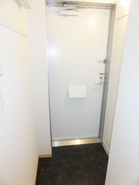 玄関　シューズボックス完備