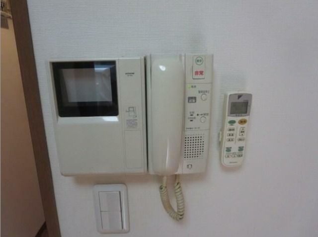 セキュリティ　モニター付インターホン
