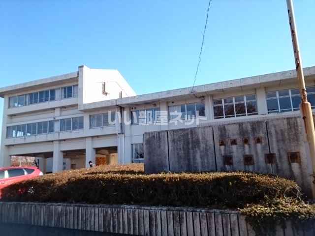 中学校　土岐市立肥田中学校（中学校）まで1123m