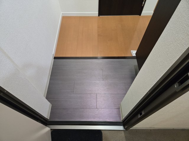 玄関　REX新栄
