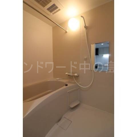 バス・シャワールーム　詳細は、ウィンドワード中の島店までご相談下さい。