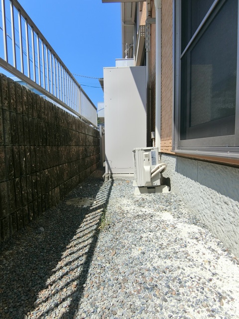 バルコニー　１階は専用庭付き
