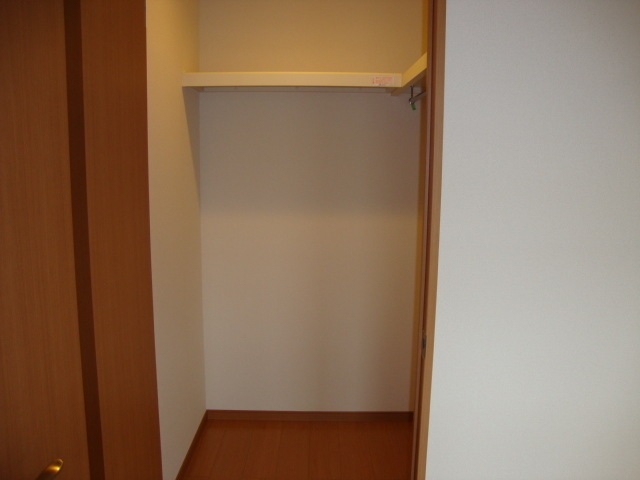 収納　ウォークインクローゼット