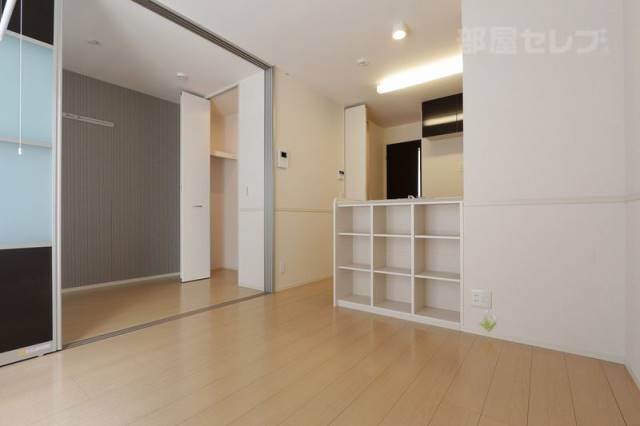 居室・リビング　カウンターキッチンのお部屋です。