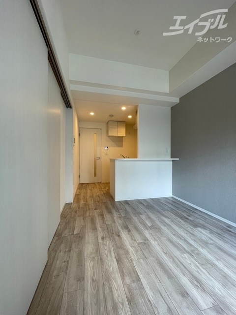 居室・リビング　日当たり良好なお部屋になります。