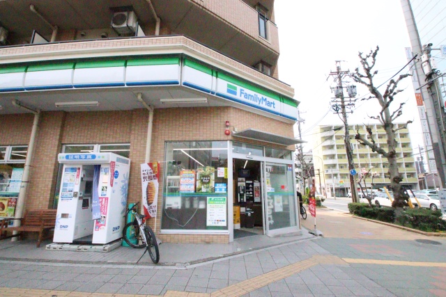 コンビニ　ファミリーマート　熱田金山南店（コンビニ）まで68m