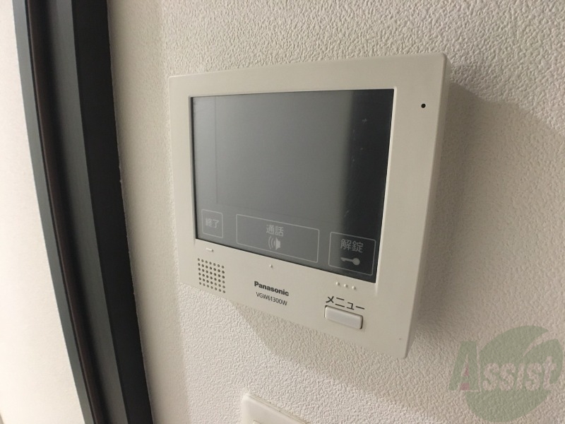セキュリティ　ＴＶモニター付インターホンです。来客者の顔が見えるので安心！